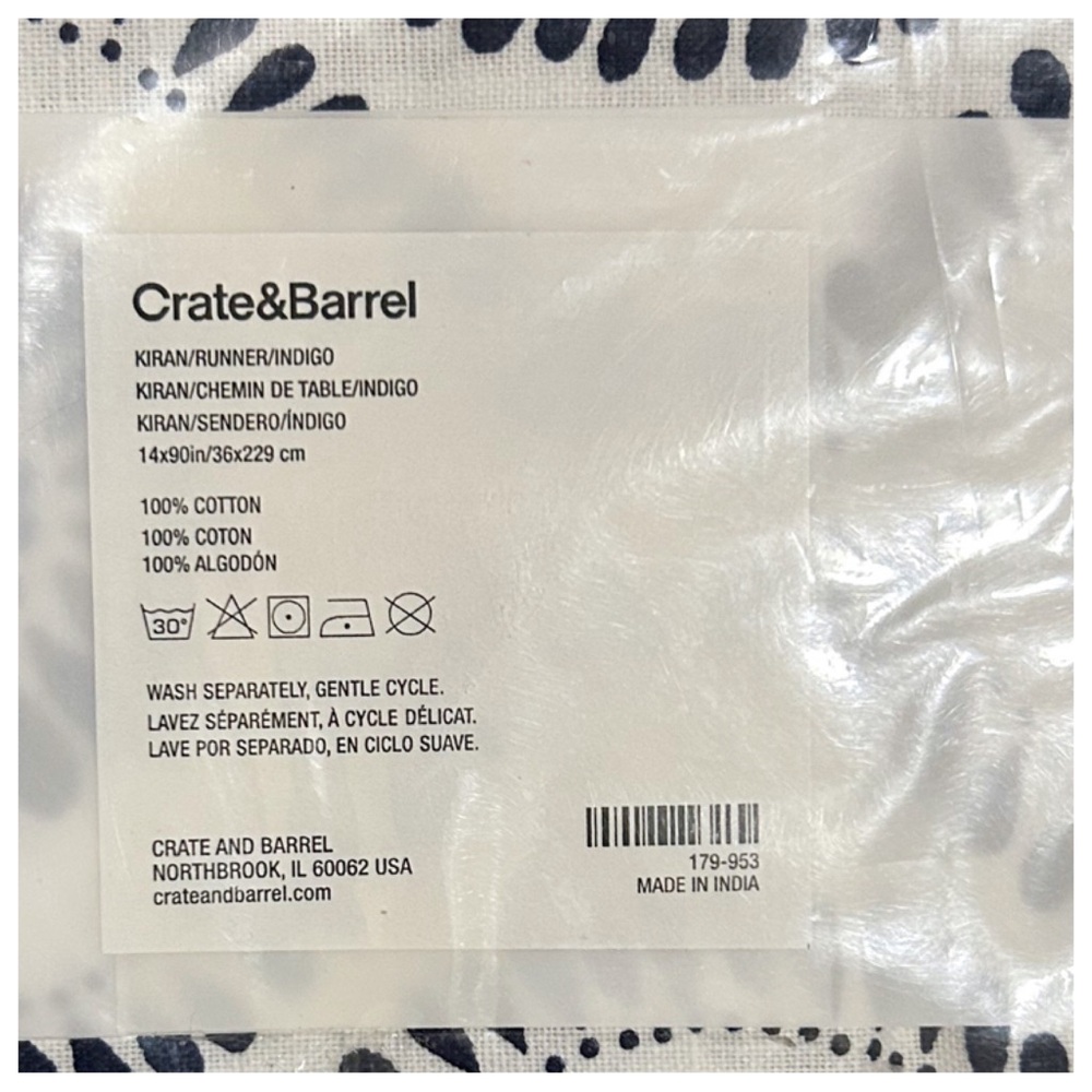 NWT Crate & Barrel Koran Table Runner - Picture 6 of 7